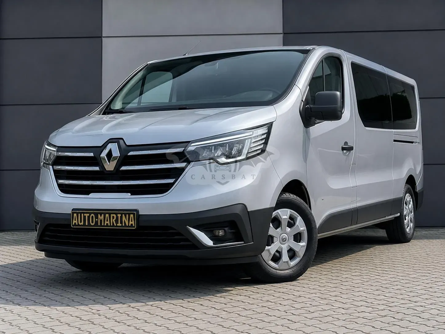 Renault Trafic III 2.0 dCi EDC 2024