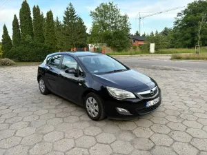 Opel Astra J 1.7 CDTI Essentia 2010