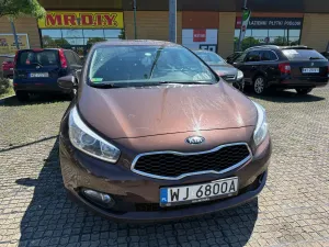 Kia Ceed II 1.6 GDI M 2012