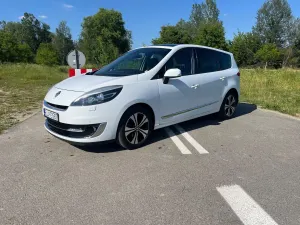 Renault Grand Scenic III dCi 110 FAP EDC Dynamique 2012