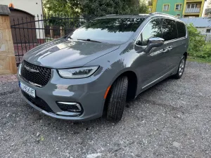 Chrysler Pacifica 2023