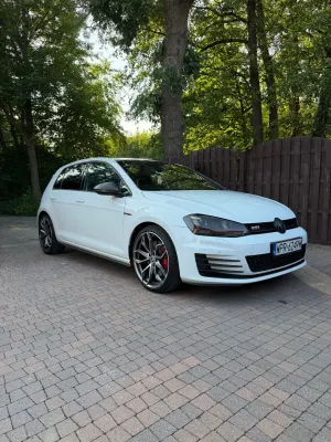 Volkswagen Golf VII 2.0 TSI BMT GTI Performance 2016