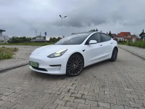 Tesla Model 3 2023