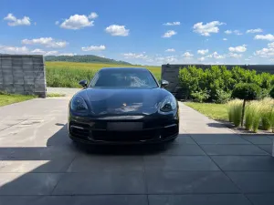 Porsche Panamera 4 Platinum Edition 2020