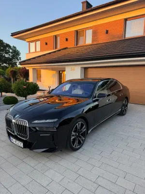BMW 7 Series G70 2023