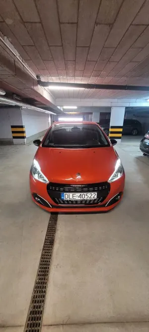 Peugeot 208 I 1.2 PureTech Allure 2017