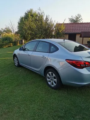 Opel Astra J 1.6 Active EU6 2018