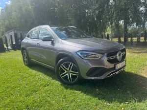 Mercedes-Benz GLA 200 2021