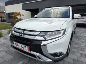Mitsubishi Outlander III 2.0 Intense + Navi 4WD CVT 2017