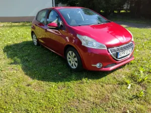 Peugeot 208 I 1.4 HDi Active 2013