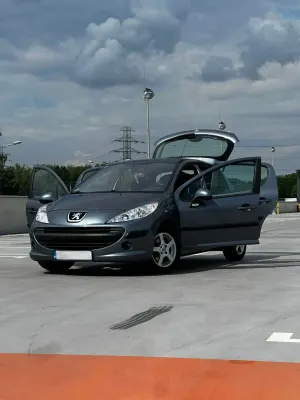 Peugeot 207 1.4 16V Trendy 2007