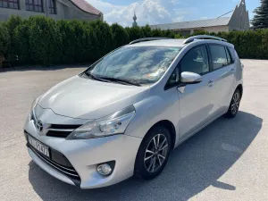 Toyota Verso 2.0 D-4D Premium 2013