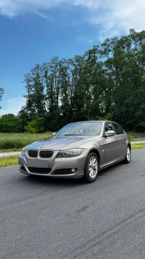 BMW 3 Series E90/E91/E92/E93 318i 2009