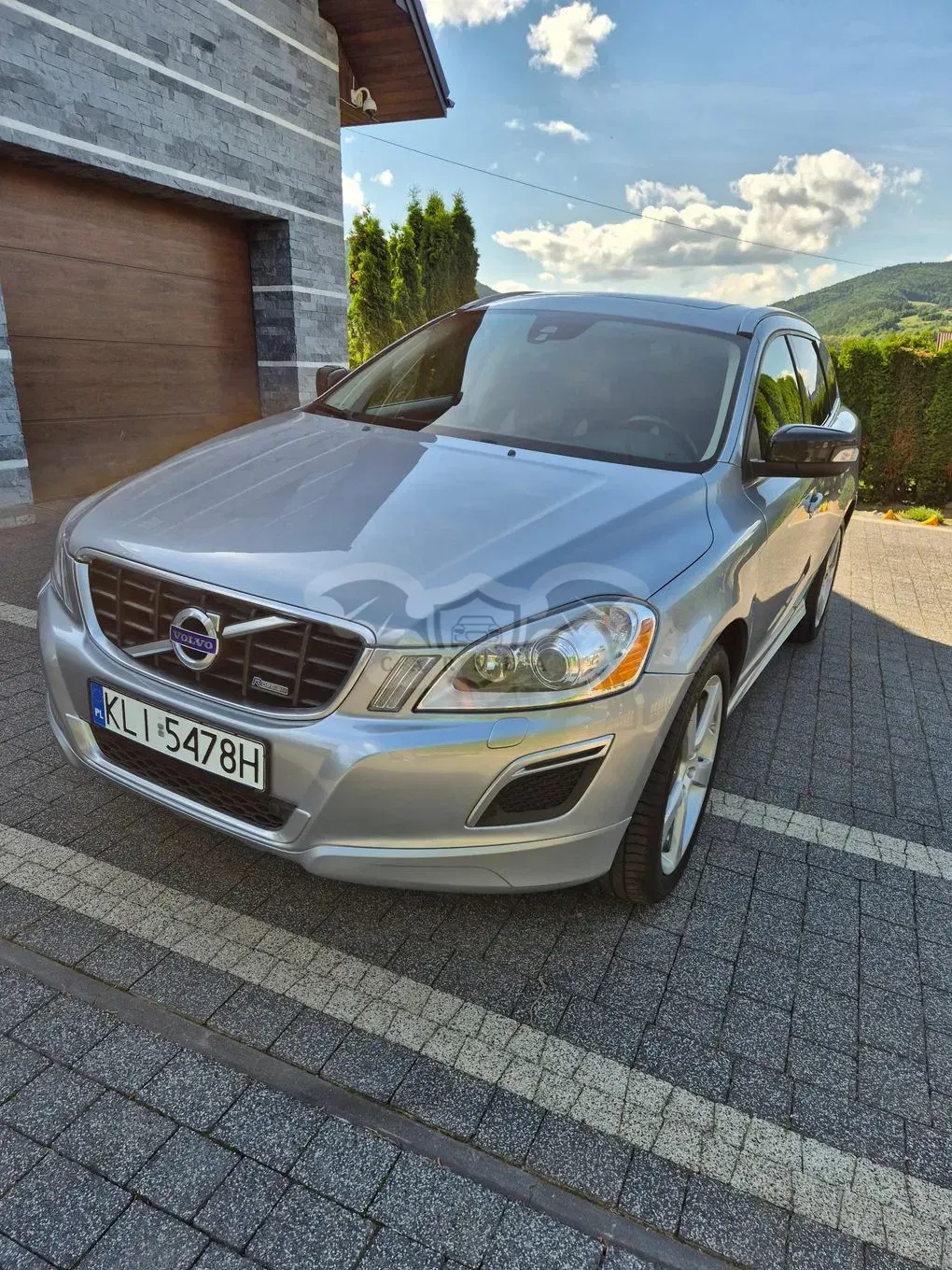 Volvo XC60 I T6 AWD R-Design 2011