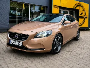 Volvo V40 II D2 Summum 2013