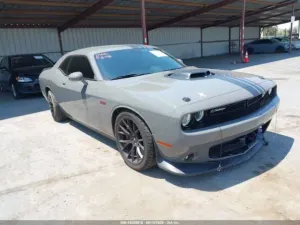 Dodge Challenger Automatik 392 Hemi Scat Pack Shaker 2023