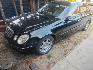 Mercedes-Benz E W211 2002