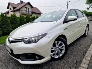 Toyota Auris II Hybrid 135 Premium 2016