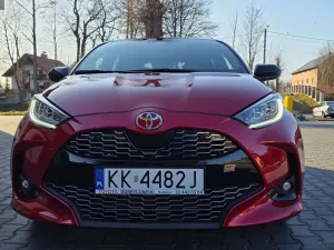 Toyota Yaris IV 1.5 VVT-i GR SPORT 2024