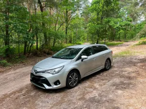 Toyota Avensis III 2.0 D-4D Premium 2016