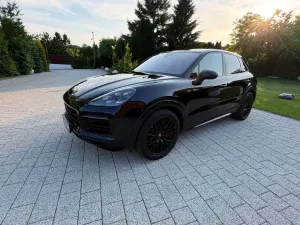 Porsche Cayenne III GTS 2022