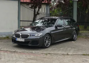BMW 5 Series G30/G31 520d M Sport sport 2020
