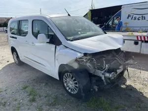 Toyota Proace City Long 1.5 D-4D Business 2021