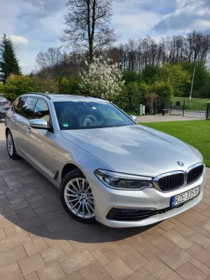 BMW 5 Series G30/G31 520d xDrive Sport Line sport 2017