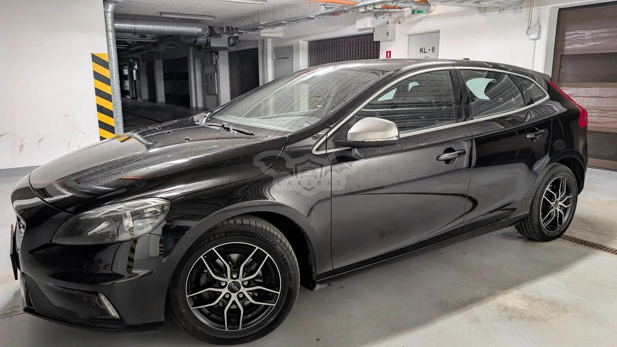 Volvo V40 II D2 Drive-E R-Design Kinetic 2015