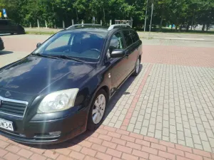 Toyota Avensis II 2.0 D-4D Terra 2004