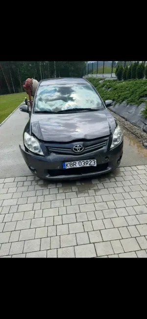 Toyota Auris I 1.4 D-4D Luna EU5 2010
