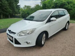 Ford Focus Mk3 1.6 TDCi DPF Start-Stopp-System Titanium 2011