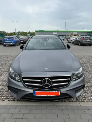 Mercedes-Benz E W213 300 de AMG 2019