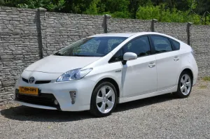 Toyota Prius III (Hybrid) Executive 2012