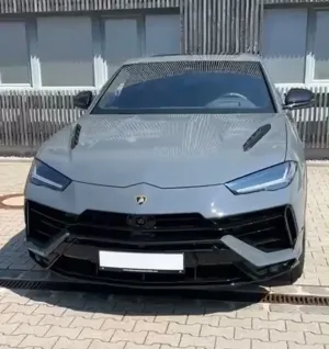 Lamborghini Urus 2025