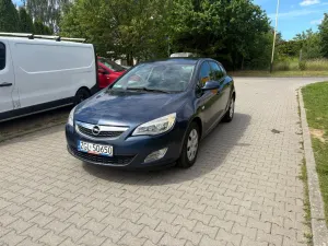 Opel Astra H 1.4 T Enjoy 2010