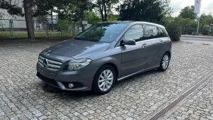 Mercedes-Benz B W246 180 (BlueEFFICIENCY) 2012