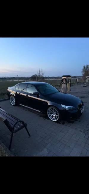 BMW 5 Series E60/E61 2005