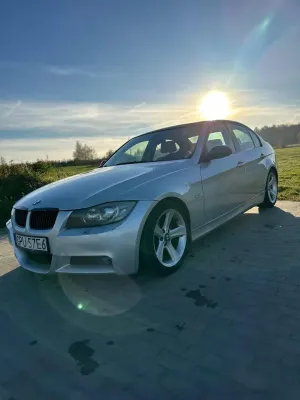 BMW 3 Series E90/E91/E92/E93 325i xDrive 2006