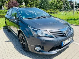 Toyota Avensis III 1.8 Executive 2012