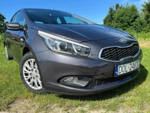 Kia Ceed II 1.4 CVVT Attract plus 2012