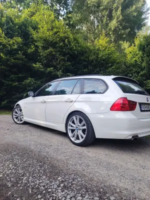 BMW 3 Series E90/E91/E92/E93 318d 2010