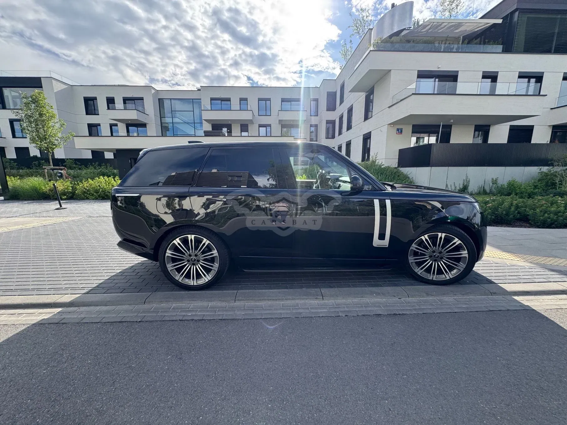 Land Rover Range Rover V 4.4 V8 P535 LWB Autobiography 2024