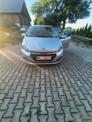 Peugeot 208 I 2016