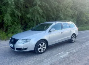 Volkswagen Passat B6 2.0 TDI DPF Comfortline DSG 2010