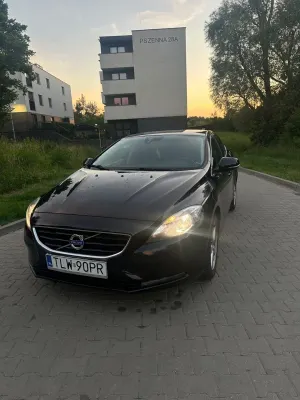 Volvo V40 II 2014