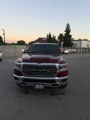 RAM 1500 5.7 Crew Cab Shortbed Laramie Sport 2019