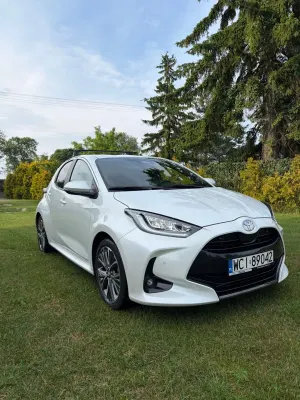 Toyota Yaris IV Hybrid 1.5 Executive 2024