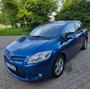 Toyota Auris I 1.33 VVT-i Edition 2012