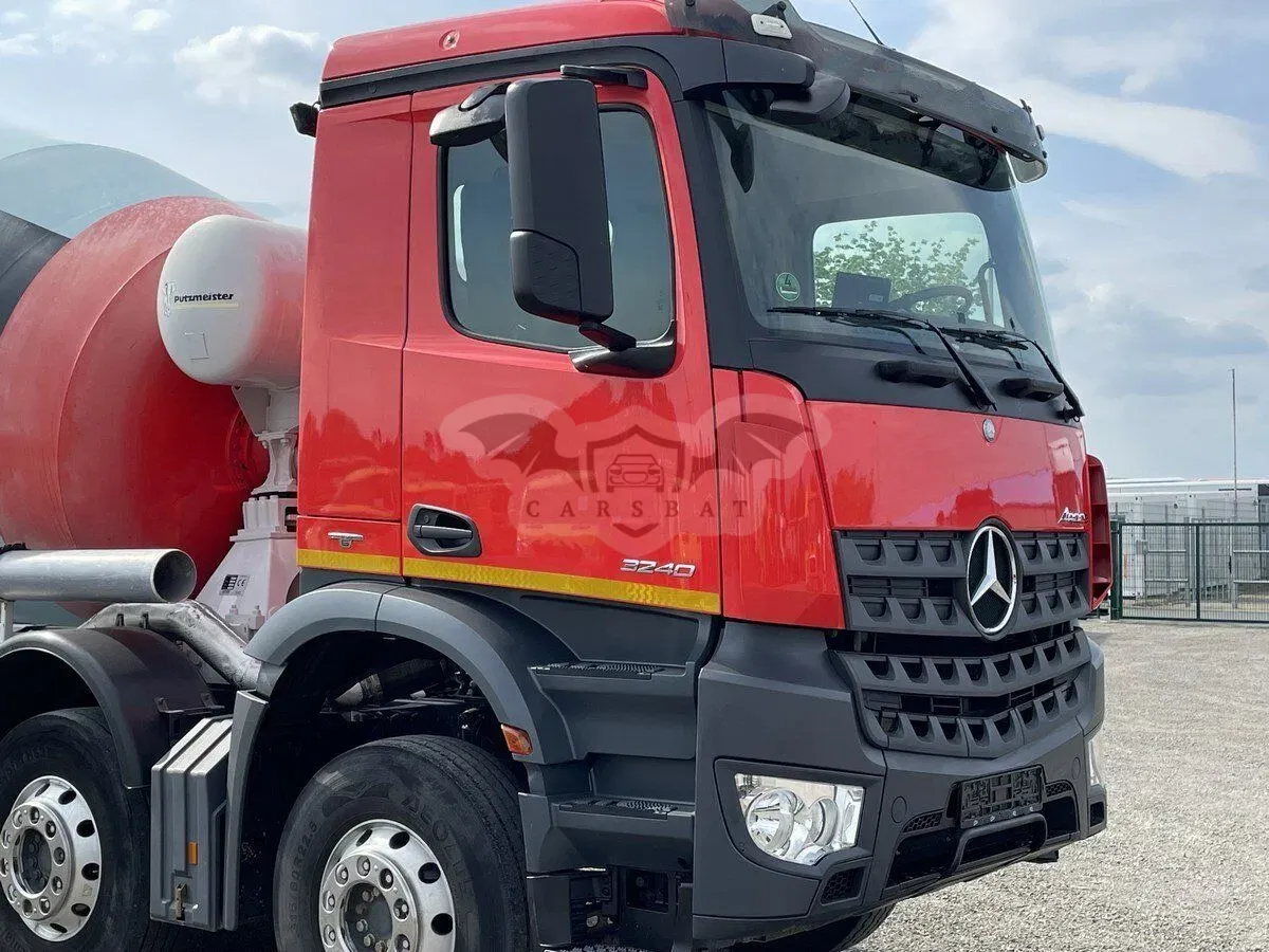 Mercedes-Benz Arocs 2015
